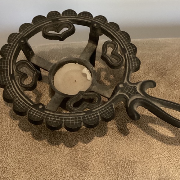 Wilton vintage  cast iron candle holder - Picture 1 of 5